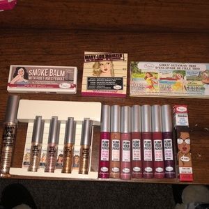 ‼️cosmetic bag w/ makeup‼️